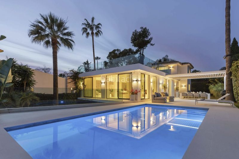 Foto 5bc14ee9-6425-4c1f-b7ed-3c0fb918c4ce. Casa amb aparcament piscina a Nueva Andalucía centro Marbella