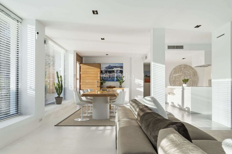 Foto 6365ebe5-b8de-41f2-9330-4a7b384309a3. Casa amb aparcament piscina a Nueva Andalucía centro Marbella