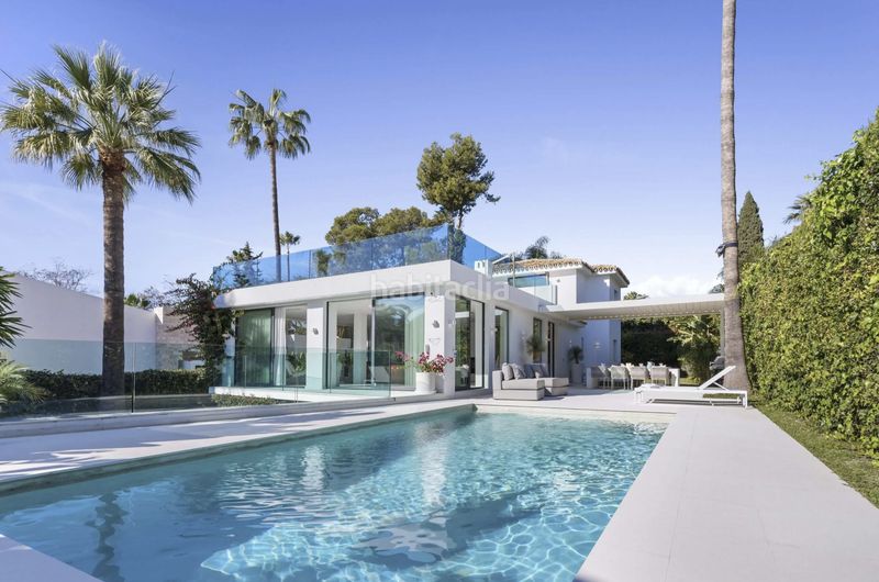 Foto a46435e4-6110-4a75-adcc-0d4e6d5447db. Casa amb aparcament piscina a Nueva Andalucía centro Marbella