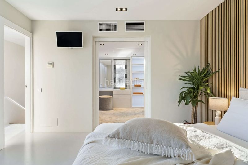Foto ad6f9a7a-f1ab-4c9e-8187-ebdea1716d7c. Casa amb aparcament piscina a Nueva Andalucía centro Marbella