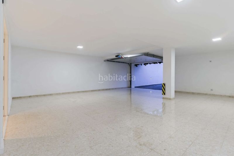 Foto c3226221-e2a8-4218-a71e-1f3f833c3612. Casa amb aparcament piscina a Nueva Andalucía centro Marbella