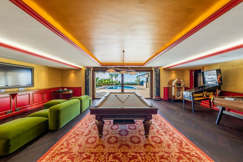Foto 420e582a-95eb-4d92-ab5b-4d2f17ad00b2. Maison avec piscine dans Elviria Marbella
