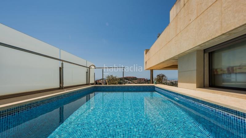 Foto 4f6c3074-57de-44fa-8e93-e73c9f0ac32f. Attico con parcheggio piscina in Nueva Andalucía centro Marbella