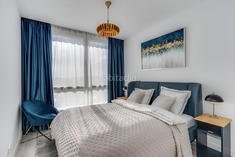 Foto 91b4b4a9-a671-4e04-ae0e-b011fcb76f62. Casa a schiera con riscaldamento parcheggio piscina in Estepona