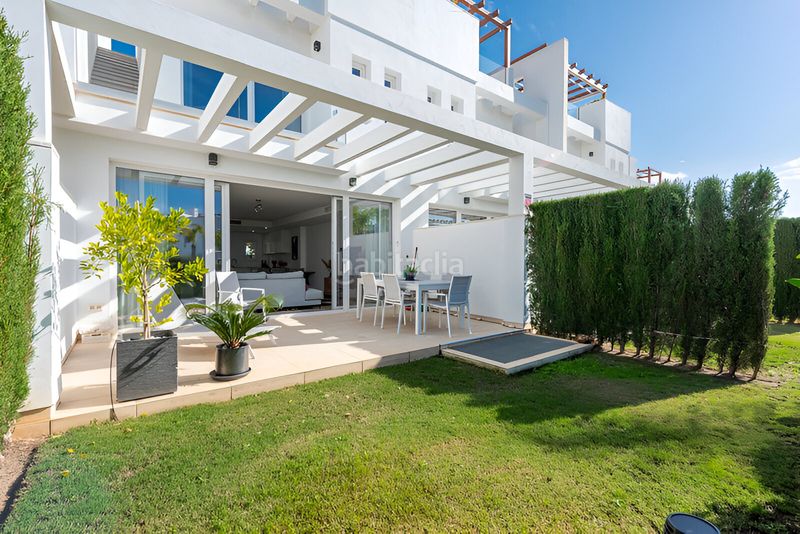 Foto 392ff755-c3e4-49ab-afa5-fa0acd659a6a. Casa adossada amb calefacció aparcament piscina a Marbella