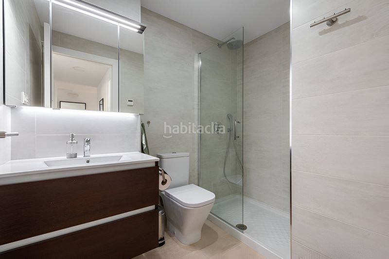 Foto d09e6e6b-ef30-4ba7-8dbb-d0fe2fa5a6ec. Casa adossada amb calefacció aparcament piscina a Marbella