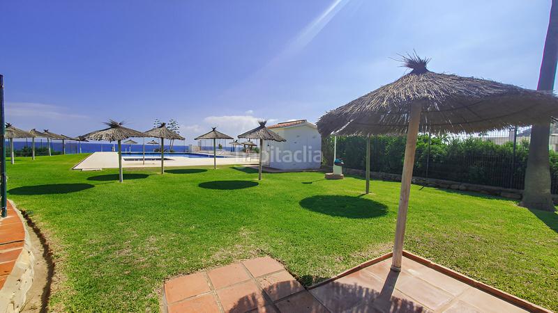 Foto 58cb1080-1491-46f4-a845-72ab5b8abb3f. Reihenhaus mit parking pool in Alcorrín Manilva