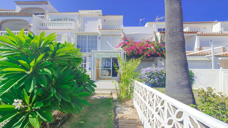 Foto 93a85938-66f9-4ecf-9087-98c51f113cd7. Reihenhaus mit parking pool in Alcorrín Manilva