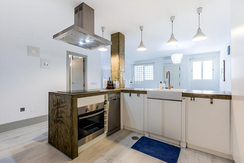 Foto 8265451c-9232-4be0-b7d1-92e7e3b38b9c. Apartament amb aparcament piscina a Nueva Andalucía centro Marbella