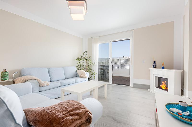 Foto 0569f9cc-cc73-4423-8b0b-f84ddbc9df56. Appartement mit parking pool in Nueva Andalucía centro Marbella