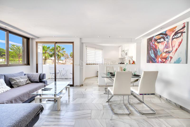 Foto 0f7234ac-e6da-42c2-a04a-21401c6dd59e. Dachwohnung mit parking pool in Elviria Marbella