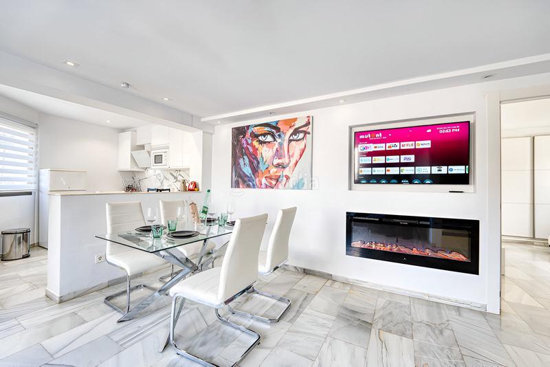 Foto 7c21a229-e535-4b3f-bf85-7b51d56aa26d. Dachwohnung mit parking pool in Elviria Marbella