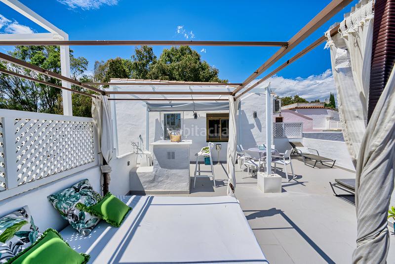 Foto cc5cd78d-0906-4a6d-8bac-dd710a03f95d. Dachwohnung mit parking pool in Elviria Marbella