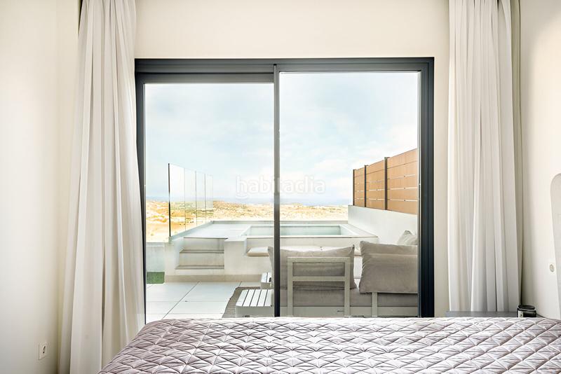 Foto 4a2851ac-7abb-40ec-9efb-6adb8aed09dc. Apartament amb calefacció aparcament piscina a la cala Mijas Mijas