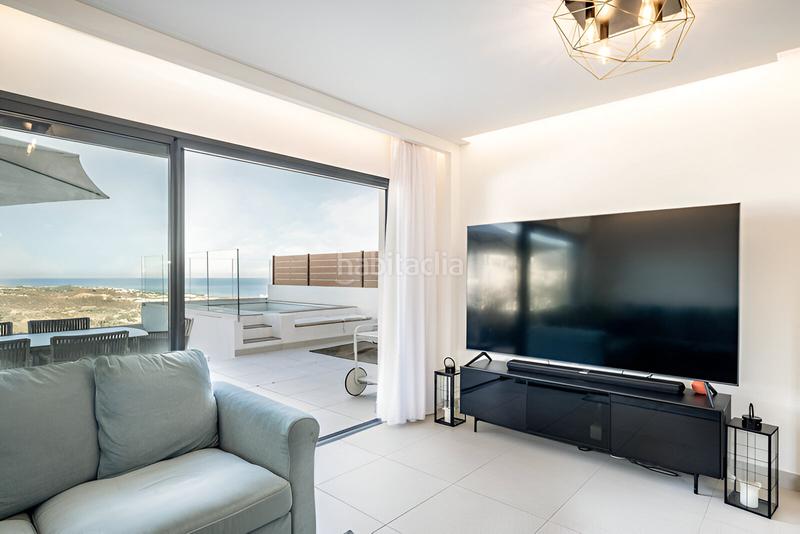 Foto a1d70cd9-1174-4354-b7f7-d0d8733d4c77. Apartament amb calefacció aparcament piscina a la cala Mijas Mijas