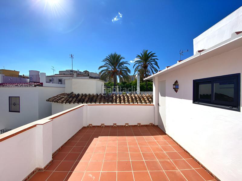Foto 43772b71-3bdb-4190-8614-f00c595a3c92. Casa adosada  en venta en Playa Bajadilla - Puertos Marbella