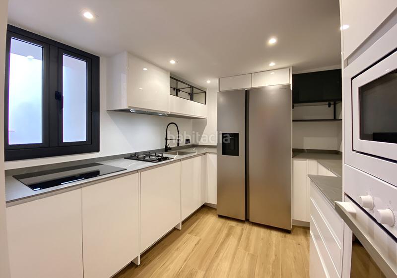 Foto a58b2eaa-7515-4e39-8053-fba0115c214a. Casa adossada amb aparcament a Playa Bajadilla - Puertos Marbella