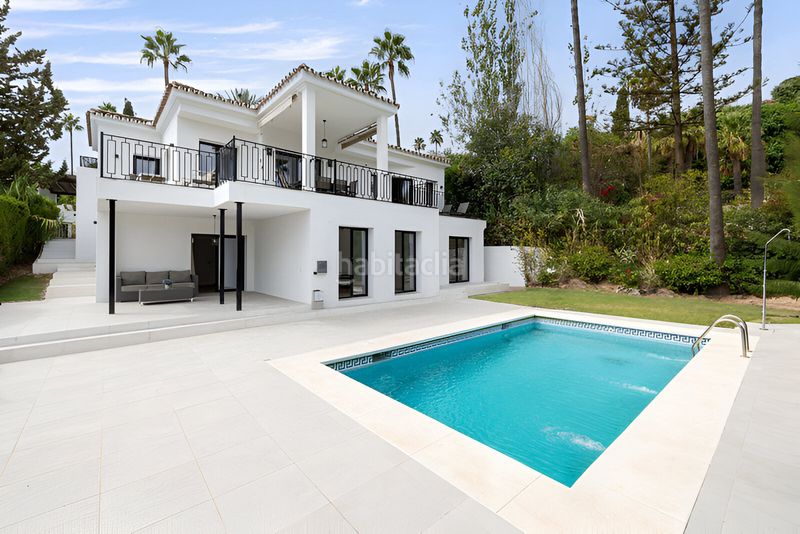 Foto 35b8e73e-5d15-4ed3-b034-77d650e54d6e. Casa amb aparcament piscina a Nueva Andalucía centro Marbella
