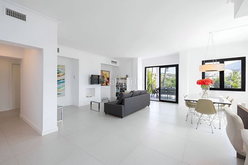 Foto 519c964c-a248-4947-a967-758aaa70dced. Casa amb aparcament piscina a Nueva Andalucía centro Marbella