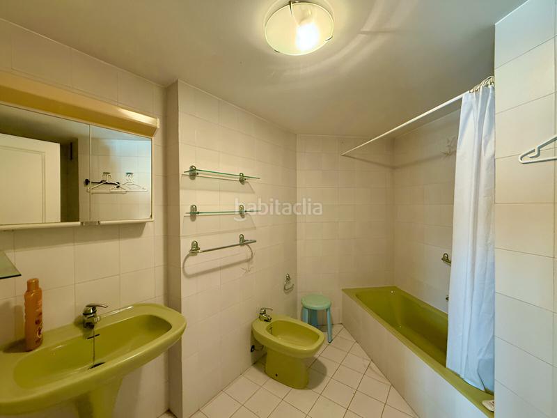 Foto a1badd6d-7767-41a0-b3d9-0191ffea737d. Apartamento  en planta media en venta en Puerto Banús en Marbella