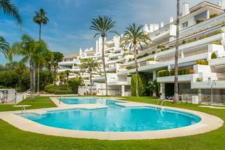 Apartament a Playa Bajadilla - Puertos. Apartamento en planta media en venta en marbella