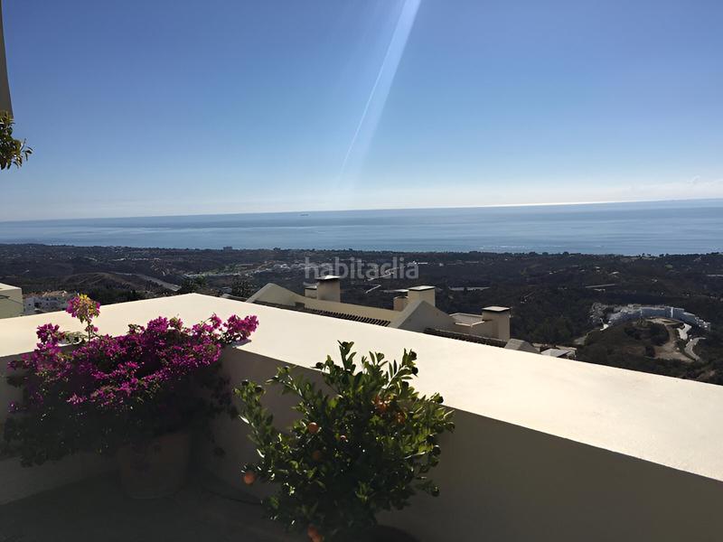 Foto 6242b902-1d59-4c2f-b139-1632de6a6861. Ático  en venta en Playa Bajadilla - Puertos Marbella