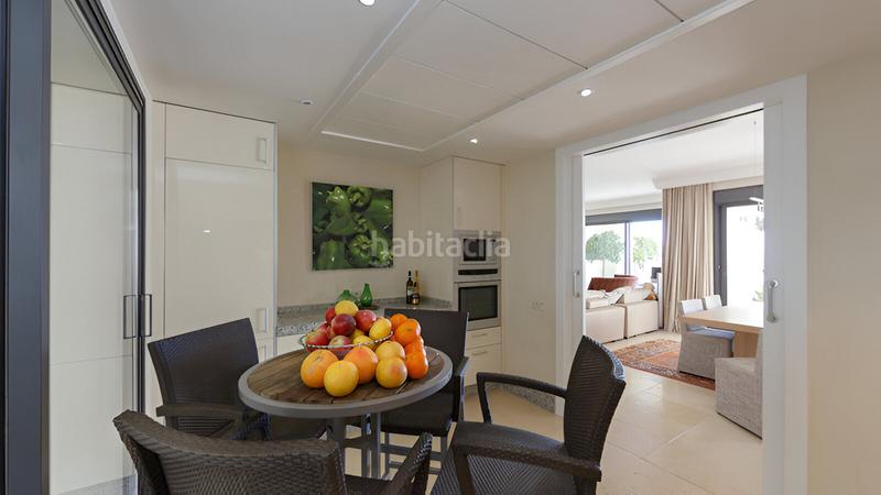 Foto b1254648-d562-4884-b995-77baf4427bd3. Ático  en venta en Playa Bajadilla - Puertos Marbella