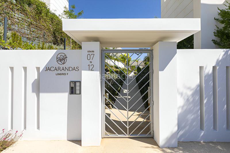 Foto 85ed674c-3bfe-45f5-b5f7-b2ec2ecca5f0. Planta baja apartamento en planta baja en venta en Marbella