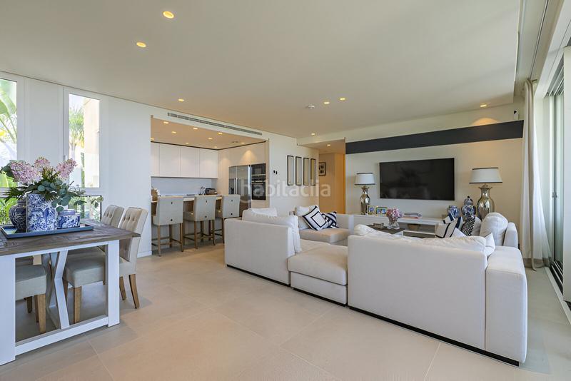 Foto c6db5f2e-6a05-4cd7-9cec-a0eea9b38252. Planta baja apartamento en planta baja en venta en Marbella