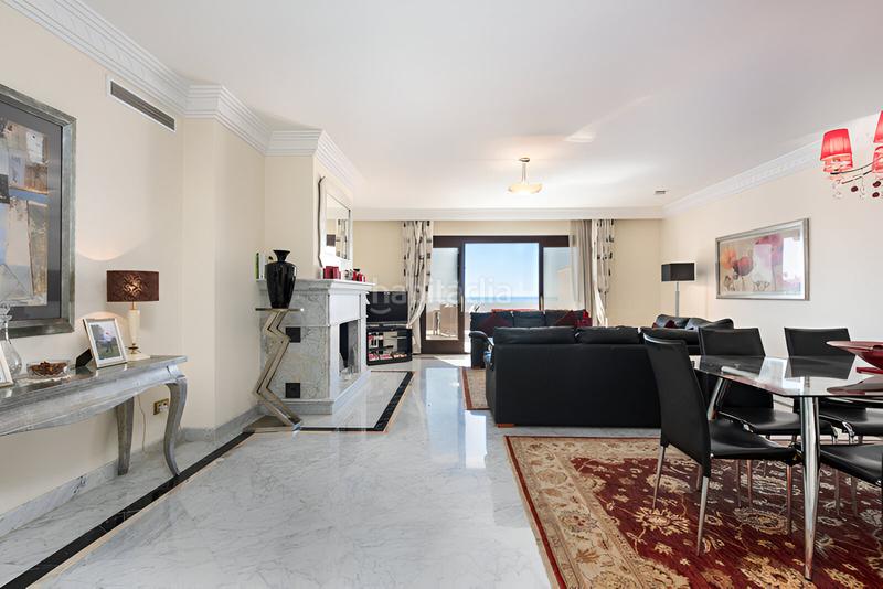 Foto 07b36acf-18aa-451d-a15f-cf8b7e982057. Apartamento  en planta media en venta en the golden mile en Marbella