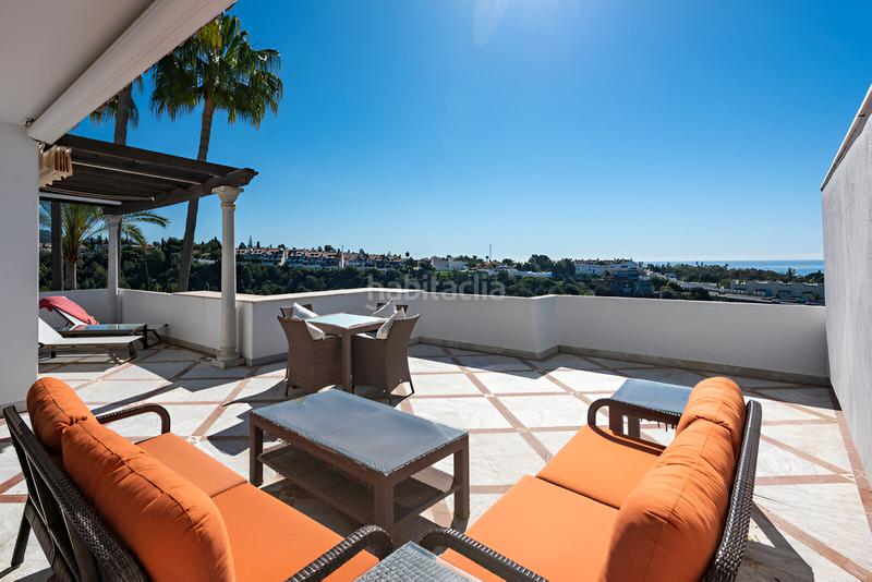 Foto 6072e6ef-2eaf-4ca8-bb0c-a0ca4f7ac0e6. Apartament amb aparcament piscina a Puente Romano Marbella