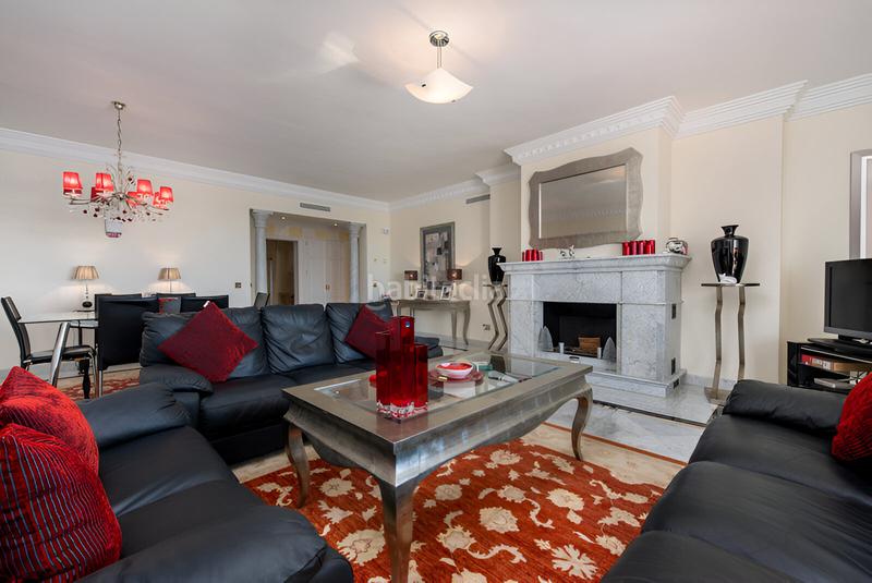 Foto 64687fe8-769d-401d-89e5-7209f4411c95. Apartamento  en planta media en venta en the golden mile en Marbella