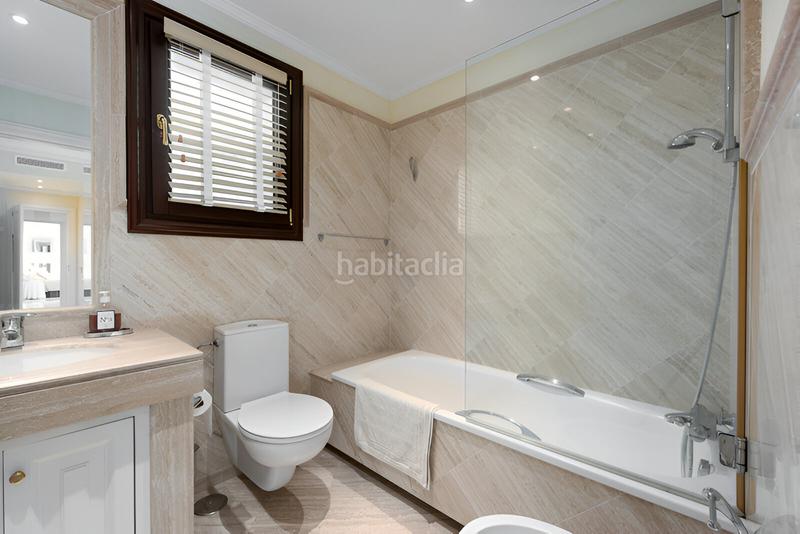 Foto b0633c9f-9150-4fc6-bd83-b02810bdc7b5. Apartament amb aparcament piscina a Puente Romano Marbella