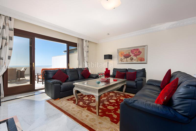 Foto eaaa228d-8940-4b41-a5ad-3ded9881a361. Apartamento  en planta media en venta en the golden mile en Marbella