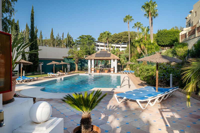 Foto 5daa8d69-23ae-4e75-b5ae-9542951a4df4. Àtic amb calefacció aparcament piscina a Nueva Andalucía centro Marbella