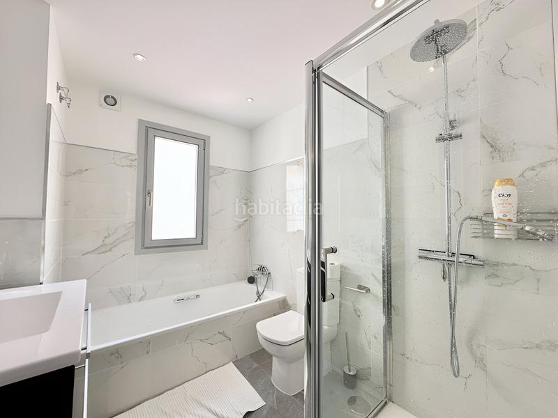 Foto 67127312-7ada-4d04-a441-13a3a60d7cd2. Casa pareada chalet adosado en venta en el paraíso en Estepona