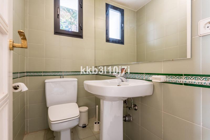 Foto 41bba8ed-3001-4cd3-a860-7207f4689006. Reihenhaus mit parking pool in Puente Romano Marbella