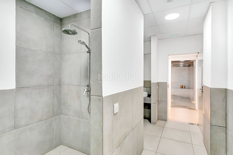 Foto 45f3c2a1-1d31-4690-bc2e-b578eb4381e8. Apartament amb calefacció aparcament piscina a Puerto Deportivo Fuengirola
