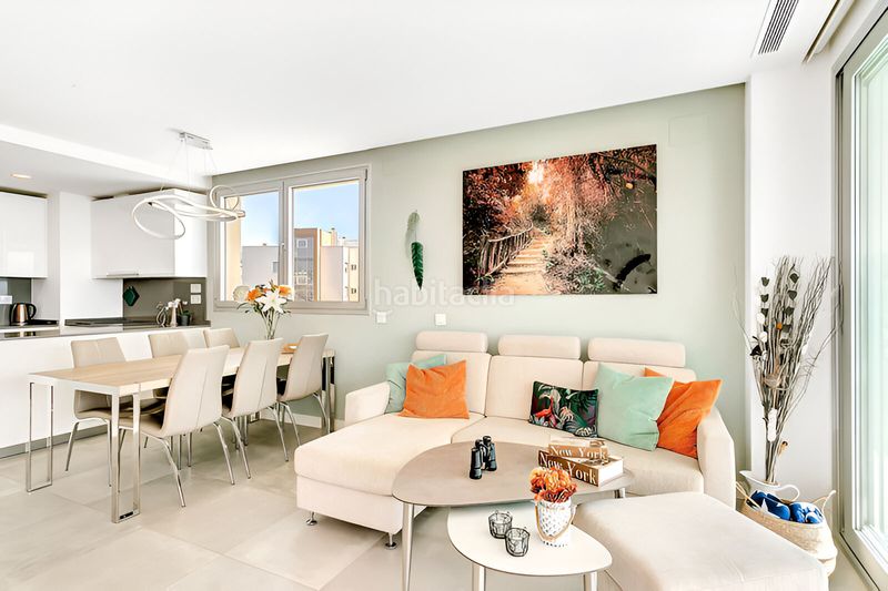 Foto 65c99741-c2e7-4634-8e25-19c499559a5a. Apartament amb calefacció aparcament piscina a Puerto Deportivo Fuengirola