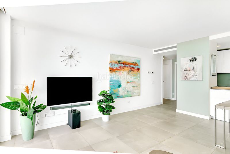 Foto 89b31fb7-f42c-4b06-9a27-9a891e70a011. Apartament amb calefacció aparcament piscina a Puerto Deportivo Fuengirola