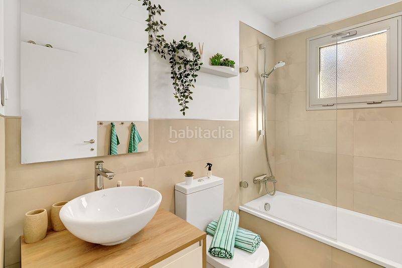 Foto ad9a7cde-12be-44f6-85da-c0fc226c111d. Apartament amb calefacció aparcament piscina a Puerto Deportivo Fuengirola