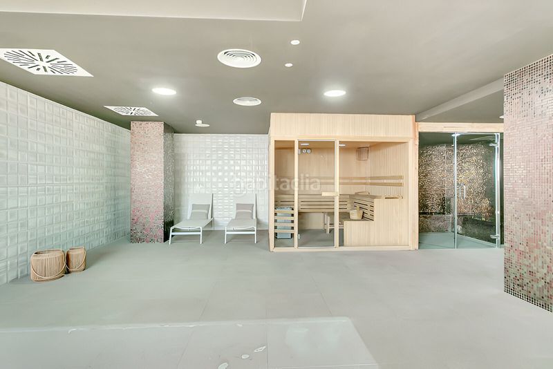 Foto be86ba90-5788-4696-8187-5cc72cb86155. Apartament amb calefacció aparcament piscina a Puerto Deportivo Fuengirola