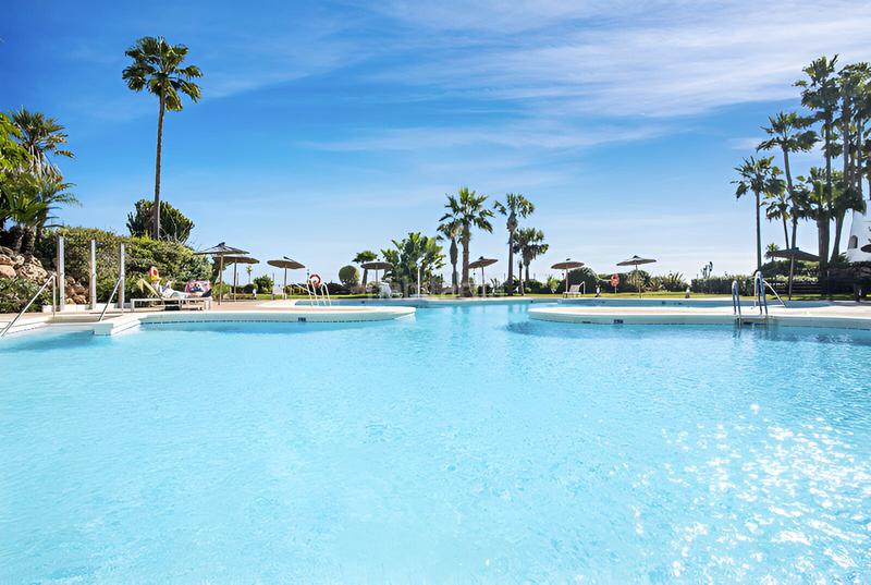 Foto a8fa33d8-235e-4030-b1df-ce21be7253e3. Planta baja apartamento en planta baja en venta en Puerto Banús en Marbella