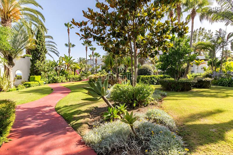 Foto a958fbd8-0793-4635-8ddc-8d9d0d3c5232. Planta baja apartamento en planta baja en venta en Puerto Banús en Marbella