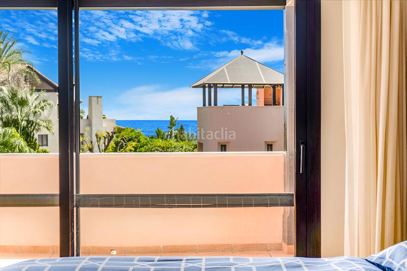 Foto 79be54cd-9806-48f3-a57c-a8c50de9875c. Reihenhaus mit parking pool in Puente Romano Marbella