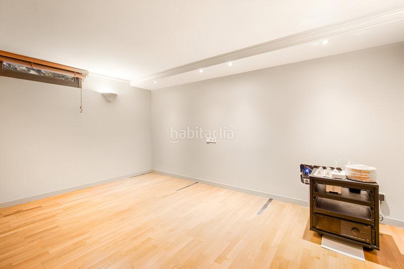 Foto 91d07f04-a393-4083-9df3-b4ddc6e0f3a6. Reihenhaus mit parking pool in Puente Romano Marbella