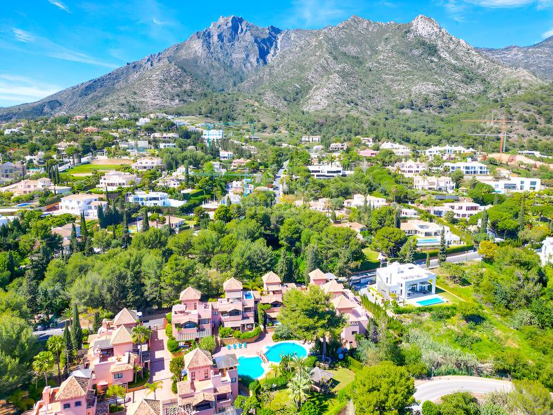 Foto d81c3462-7d13-40f4-817f-3ebe13980dd0. Reihenhaus mit parking pool in Puente Romano Marbella