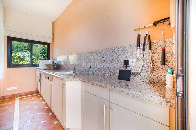 Foto e6080299-5e69-4b85-baf3-d54d65267e90. Reihenhaus mit parking pool in Puente Romano Marbella