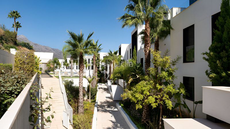 Foto bb3e14c7-85a2-4437-8692-93233423558d. Apartament amb aparcament piscina a Nueva Andalucía centro Marbella