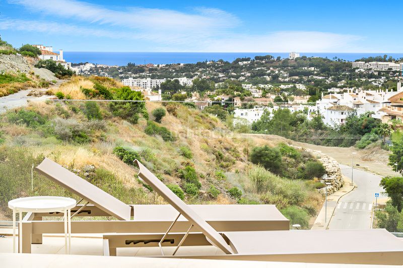 Foto 0f98cd21-f398-4aa4-9bd7-9d59989bc530. Apartament amb aparcament piscina a Nueva Andalucía centro Marbella